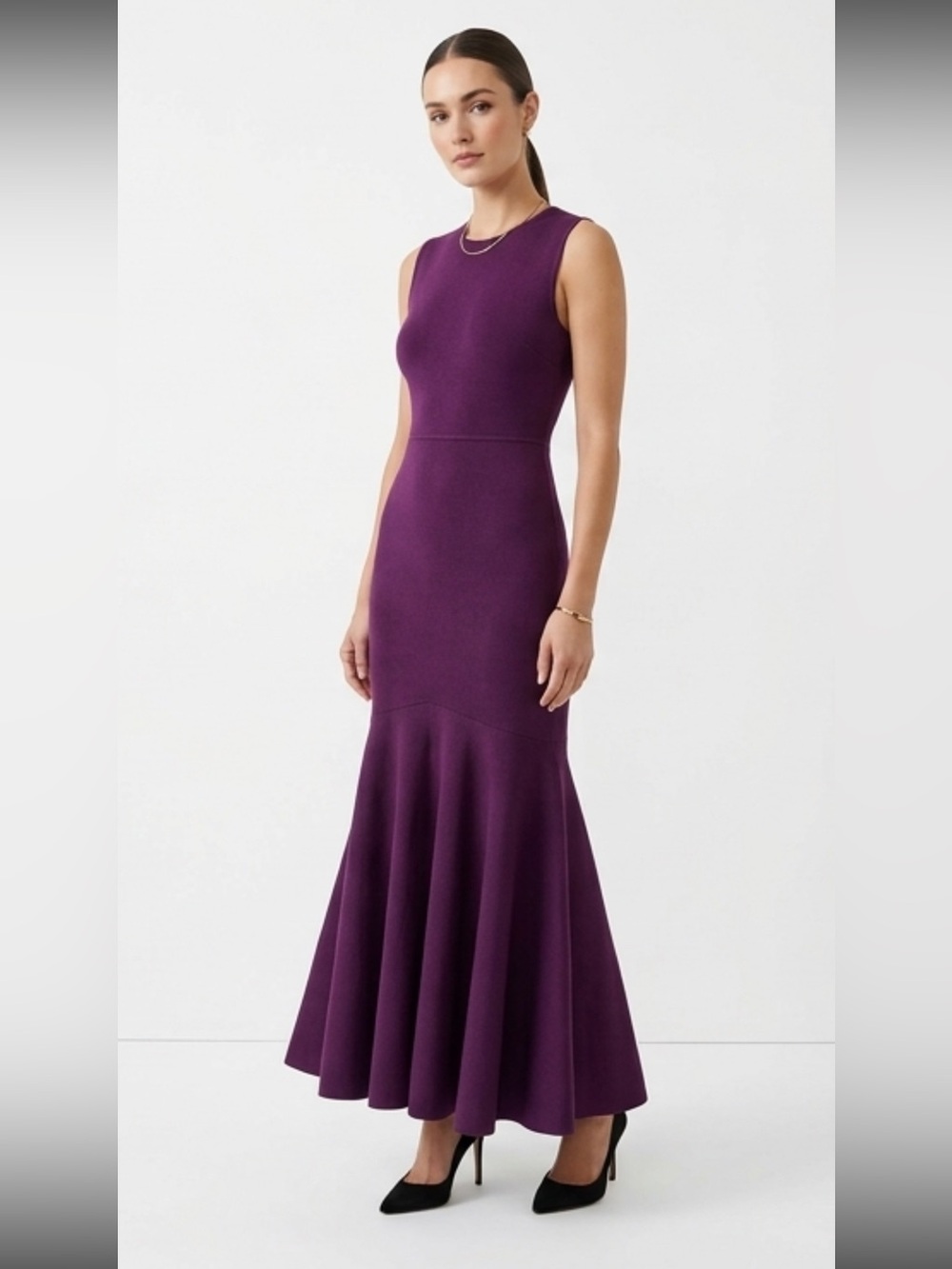Sheike Maxi Dress in Magenta Knit Size M